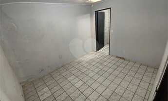 Imagem 4: Casa com 2 Kitnet e 1 Salão comercial!