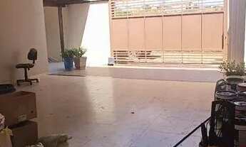 Imagem 4: Alugo está casa com 4 quartos