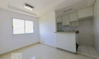 Imagem 2: Apartamento para Aluguel - Jardim Las Vegas, 2 Quartos, 45 m2