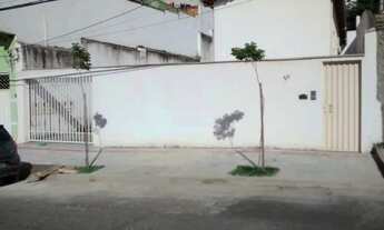 Imagem: Casa com 2 quartos, sala, cozinha, lavabo