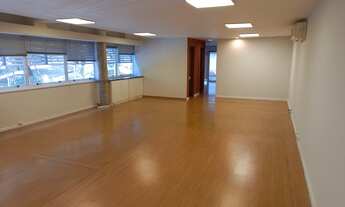 Imagem 2: Conjunto comercial no melhor da Vila Madalena de frente para praça