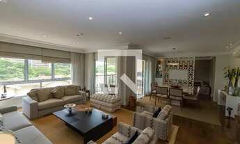 Imagem: Apartamento para aluguel possui 232 metros