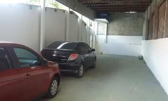 Imagem 2: Casa para aluguel possui 300 metros quadrados com 3 quartos+ galpão no Parque Dez