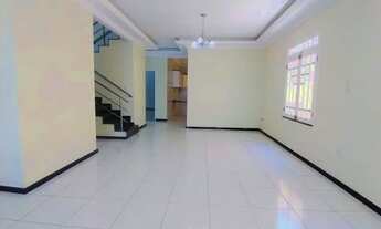 Imagem 3: Casa Duplex no Aeroporto Para Venda