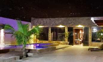 Imagem: Casa no litoral com piscina e espaço gourmet