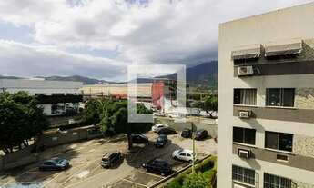 Imagem 5: Apartamento para Aluguel - Freguesia , 2 Quartos, 52 m2