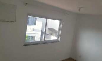 Imagem 5: Excelente residência no Condomínio Recanto do Sabiá II com fácil acesso ao Recr