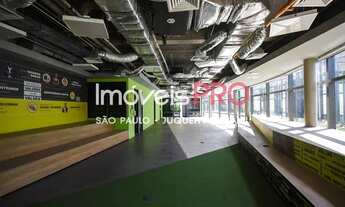 Imagem 2: Cobertura corporativa com 1.645,85m² disponível para locação em edifício sustentável na Br