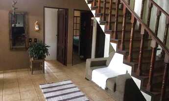 Imagem 4: Casa de condomínio com 384 m2 com piscina privativa com cascata