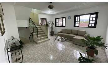 Imagem 3: Casa para alugar em Centro de 227.81m² com 3 Quartos, 1 Suite e 2 Garagens