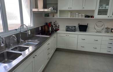 Imagem 7: Apartamento reformado amplo com ótima iluminação com 192 m², localizado no bairro do paraí