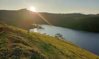 Imagem 2: Quot;Construa seu Paraíso: Terreno com Acesso Privilegiado à Represa em Igaratá