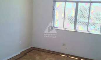 Imagem 4: Apartamento de 3 quartos, muito claro, arejado, indevassável, vista livre, sala ampla com