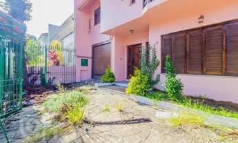 Imagem 4: Casa à venda em Partenon com 381 m², 5 quartos, 1 suíte, 2 vagas