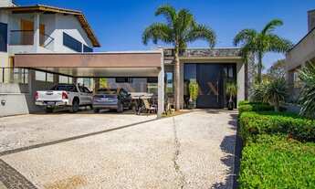 Imagem: Casa Moderna com Fundo para Mata Condomínio