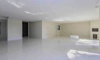 Imagem 4: Casa em Condomínio com 3 suítes e 5 vagas no Campo Comprido