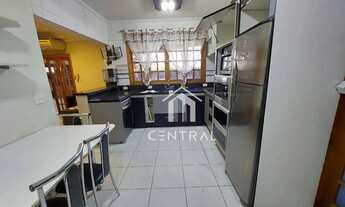 Imagem 3: Excelente Sobrado Semi Mobiliado com 277M² em Jardim Santa Mena - Guarulhos- SP