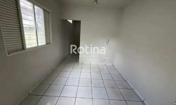 Imagem 3: Casa Comercial para alugar, 3 quartos, Santa Mônica - Uberlândia/MG - Rotina Imobiliária