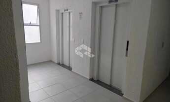 Imagem 2: Apartamento novo de 2 quartos, sacada e vaga no Morro Santana