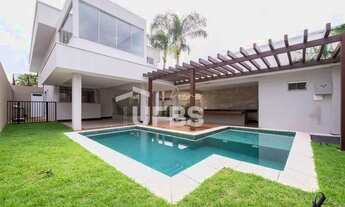 Imagem: Sobrado com 4 suítes no Portal do Sol 1