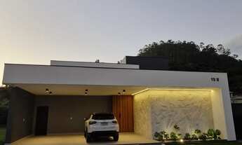 Imagem: Casa Alto Padrão em Condomínio Fechado