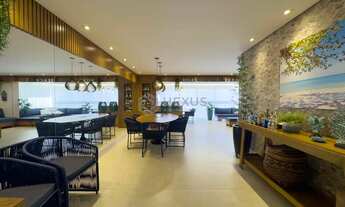 Imagem 4: Apartamento reformado com varanda gourmet e lazer na Praia das Pitangueiras, Guaruja