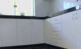 Imagem 2: Vendo apartamento térreo 4 quartos, sendo suite,suite master,banheiro,lavabo,sala cosala