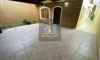 Imagem: Sobrado para aluguel tem 264 metros quadrados