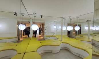 Imagem 3: Sala comercial com 110 m², localizada no 3º andar, com vista direta rua Augusta