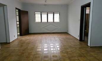 Imagem: CASA AMPLA COM 3 DORMITÓRIOS - PRÓXIMO