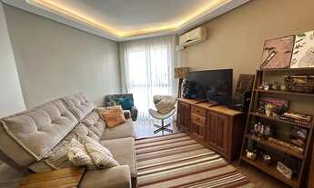 Imagem 2: Apartamento 2 dormitórios com vaga de garagem para venda no bairro Camaquã em Porto Alegre