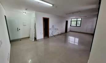 Imagem 2: Oportunidade - Sala Comercial - Edifício Oswaldo Cruz - Centro - 52m²