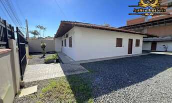 Imagem: Casa para locação - Amplo terreno - Com