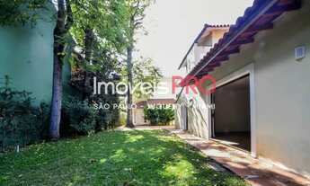 Imagem 3: Sobrado residencial reformado com três dormitórios no coração do Jardim Europa