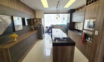 Imagem 2: Casa Duplex,3 Quartos,Suíte c/ Closet área gourmet com Jacuzzi 173m² 2 vagas paralelas