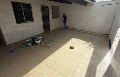 Imagem: Casa para vender e alugar em rua pública