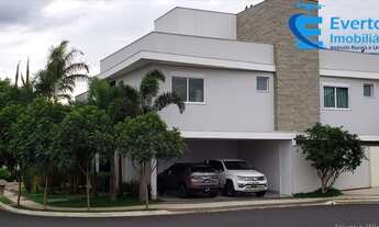 Imagem 3: Sua família merece o melhor! Casa em condomínio com 5 suítes, no Condomínio Royal Park