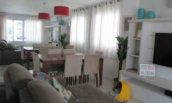 Imagem 2: Casa de condomínio para venda tem 200 metros quadrados com 4 quartos