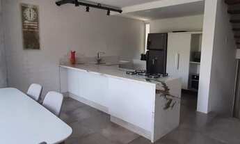 Imagem 6: Casa para venda possui 225 m2 com 3 quartos em Jardim das Américas - Curitiba - PR