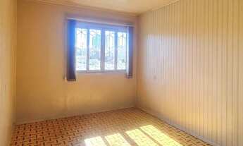 Imagem 2: CAXIAS DO SUL - Casa Padrão - LOURDES