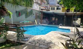 Imagem 3: Excelente Sobrado para venda e locação com 439m² e 7 domritórios, localizado na Vila Prude