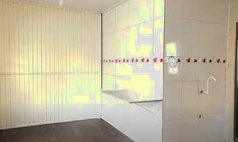 Imagem 2: Terreno com chalé