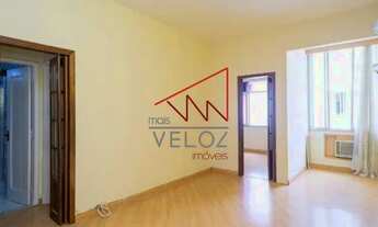 Imagem 2: Apartamento para venda com 65 metros quadrados com 2 quartos em Laranjeiras - Rio de Janei