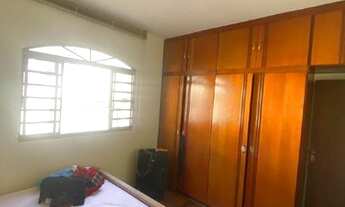 Imagem 7: EXCELENTE CASA DE 2 PAVIMENTOS COM 3 QUARTOS,S SENDO SUÍTE E GARAGEM