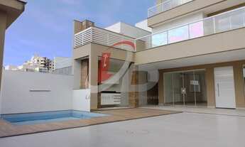 Imagem 3: ALUGO Casa Triplex 370 m², 3 suítes no Condomínio Sagrada Família - Recreio