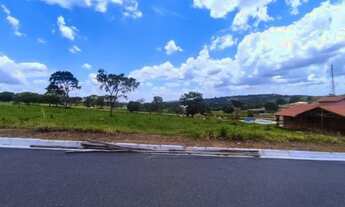 Imagem 2: Lote plano no condomínio canto da Seriema VIP