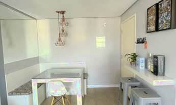 Imagem 6: Apartamento mobiliado com 2 quartos, suite, 10° andar, vista perene e vaga coberta