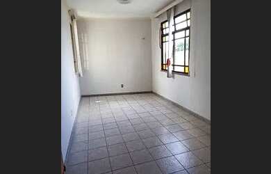 Imagem 2: Casa para venda tem 120 metros quadrados com 3 quartos em Vila Pindorama - Barueri - SP