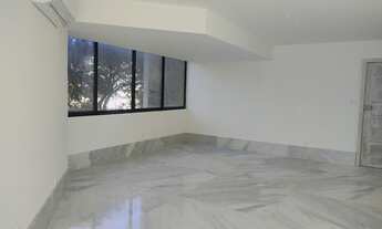 Imagem 3: Apartamento para aluguel possui 240 metros quadrados com 4 quartos em Barra - Salvador - B