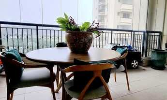 Imagem 2: Apartamento para aluguel tem 300 metros quadrados com 4 quartos